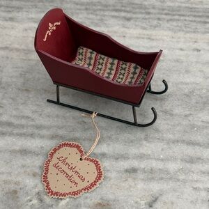 NEW Maileg Mouse Sleigh in Red